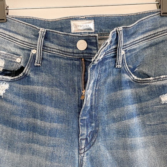 Mother The Weekender Fray Flare Jeans in Graffiti Girl 26 - Picture 7 of 12